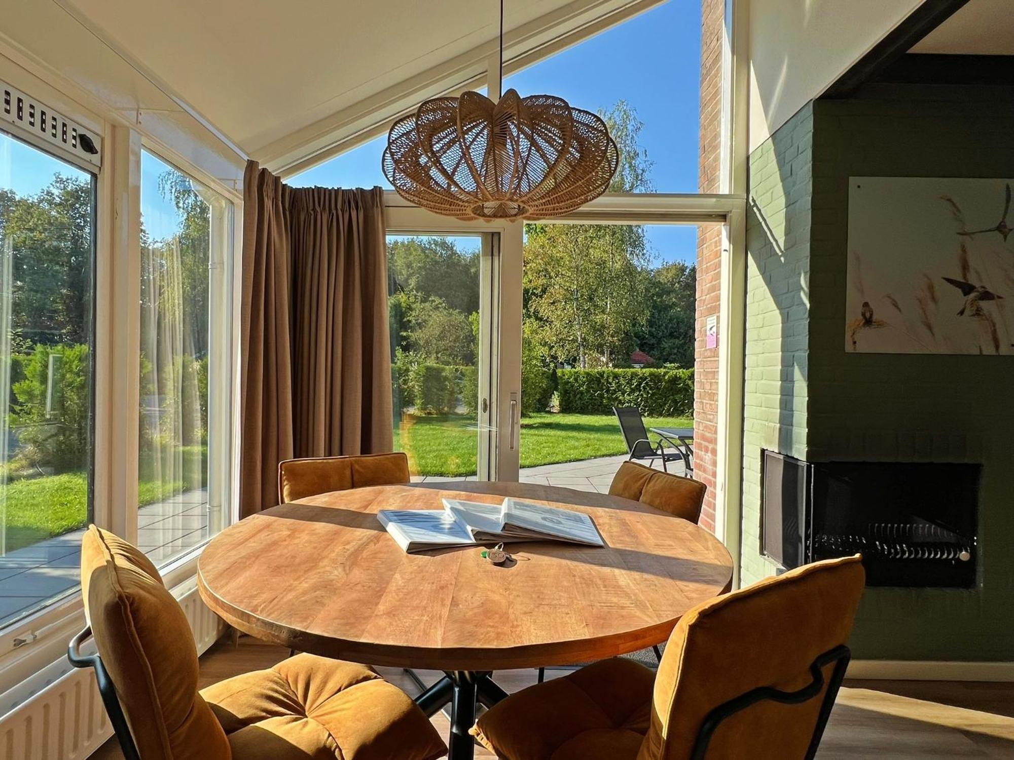 Vakantiewoning De Oeverzwaluw In Hartje Drenthe, Met Airco! Zwiggelte Exterior foto